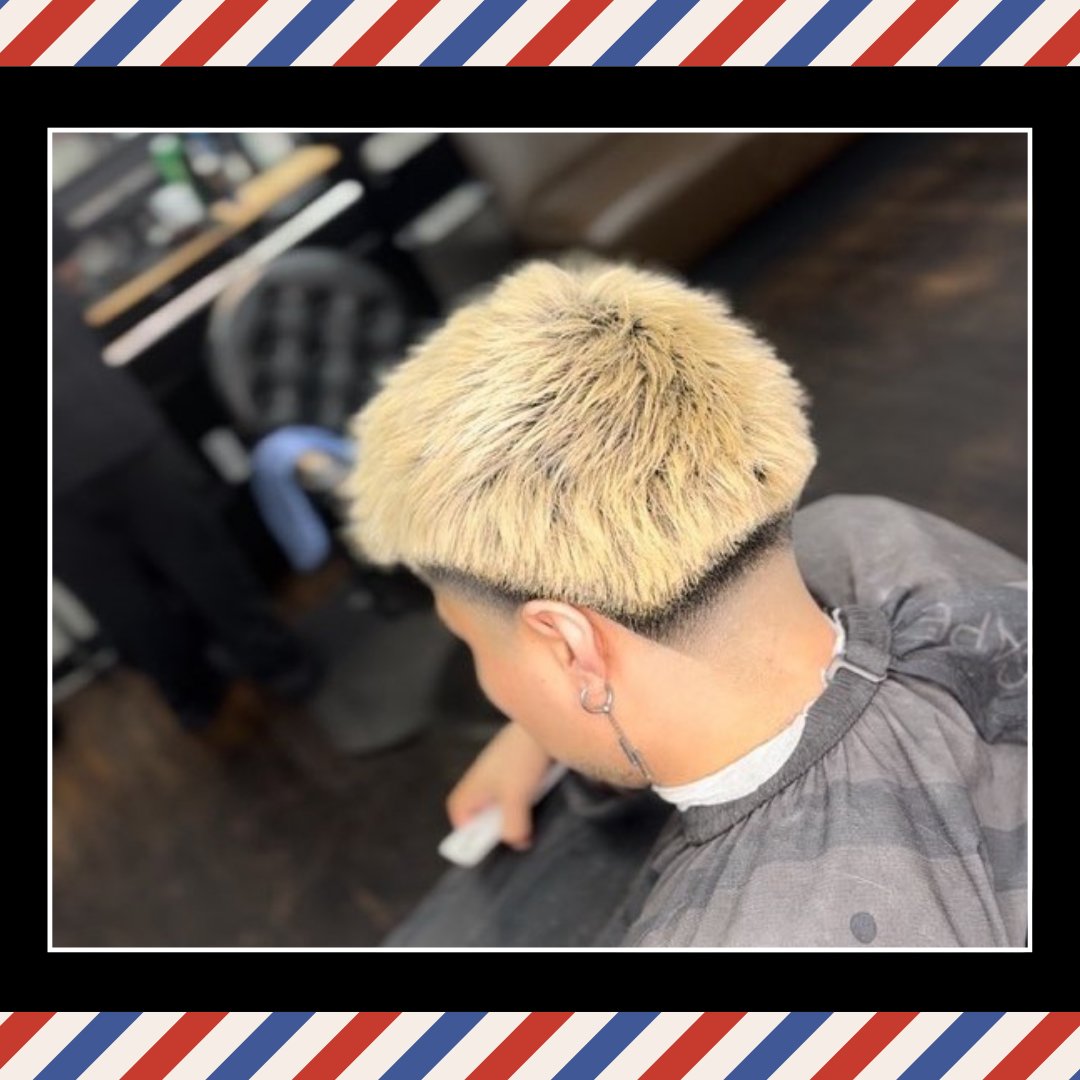 CoRedempti85099's tweet image. We believe men's haircuts should do more than trim—they should define your style. Our skilled barbers tailor every cut to fit you perfectly. Book your appointment today to step out looking sharp! #MensHaircuts
montclairbarber.com