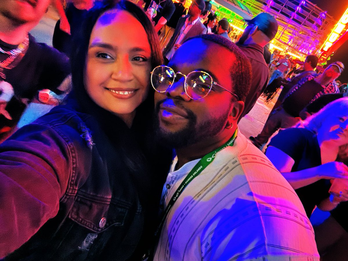 Steph Anie tweet media