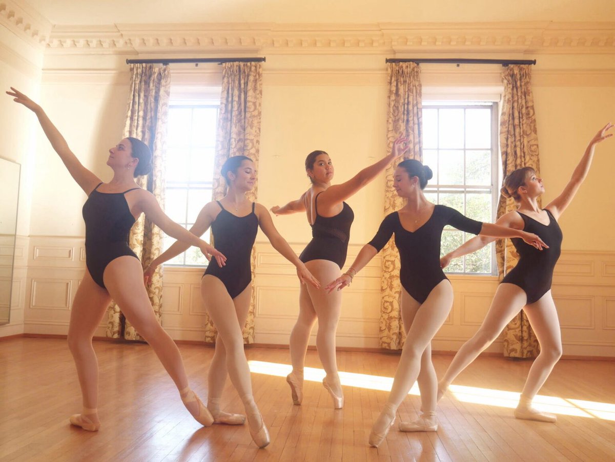 The Baylor Lariat tweet media