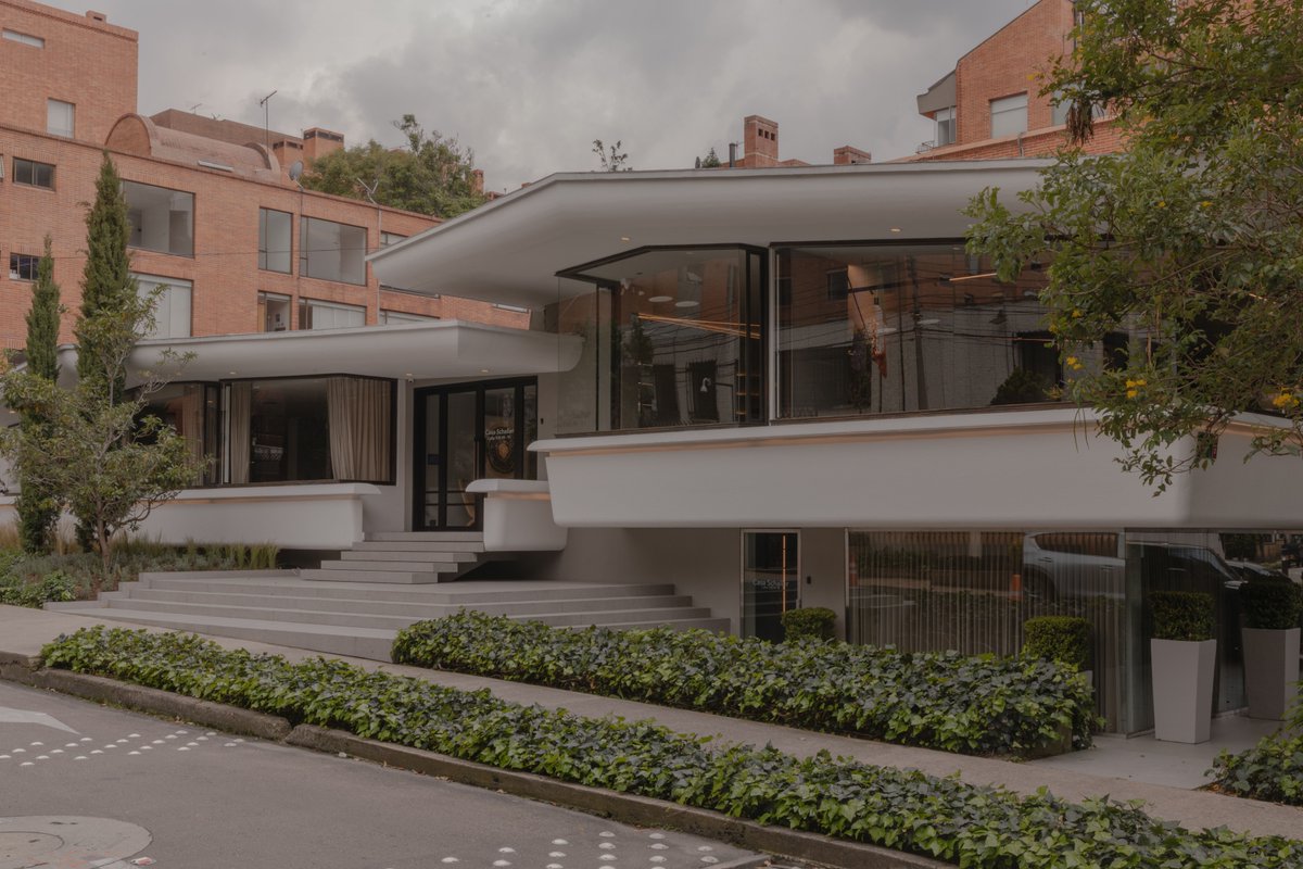 AD México tweet media