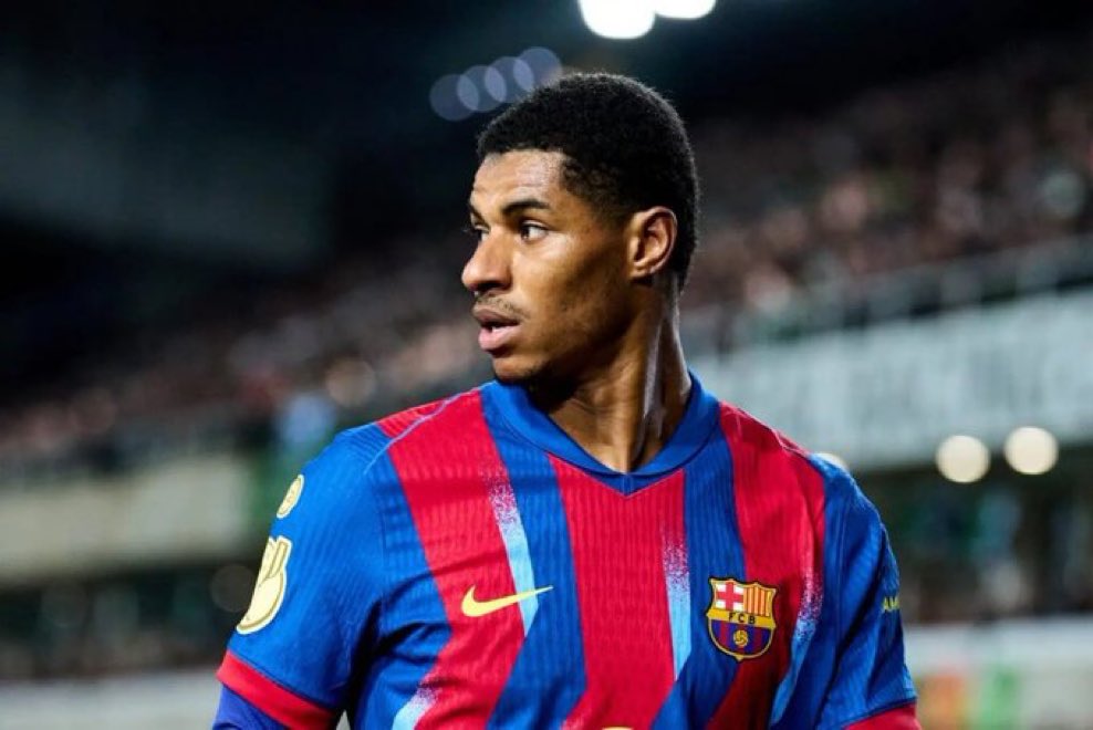 ManagingBarca's tweet photo. 🚨🚨🟡| Barcelona want Rashford and are exploring ways to sign him, despite United’s €30M demand.

They’ll either keep him or bring in another versatile winger to support Yamal and Raphinha. 

[@samuelmarsden] 🔵🔴🏴󠁧󠁢󠁥󠁮󠁧󠁿 https://t.co/ug2SjQiug2