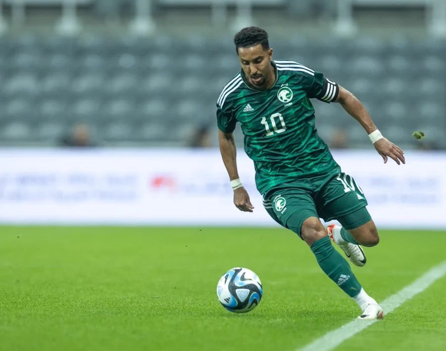 عزيز tweet media