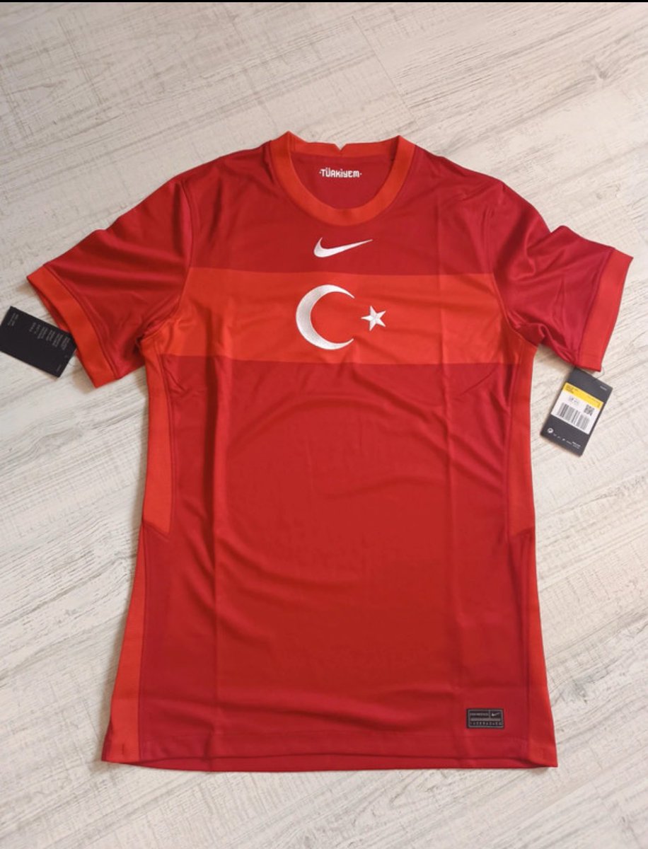 Baron Ömer tweet media