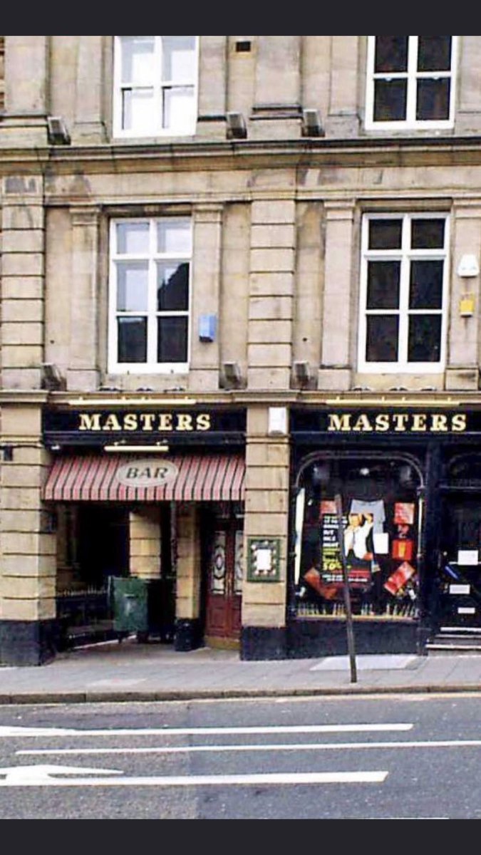 Alan Thompson tweet media