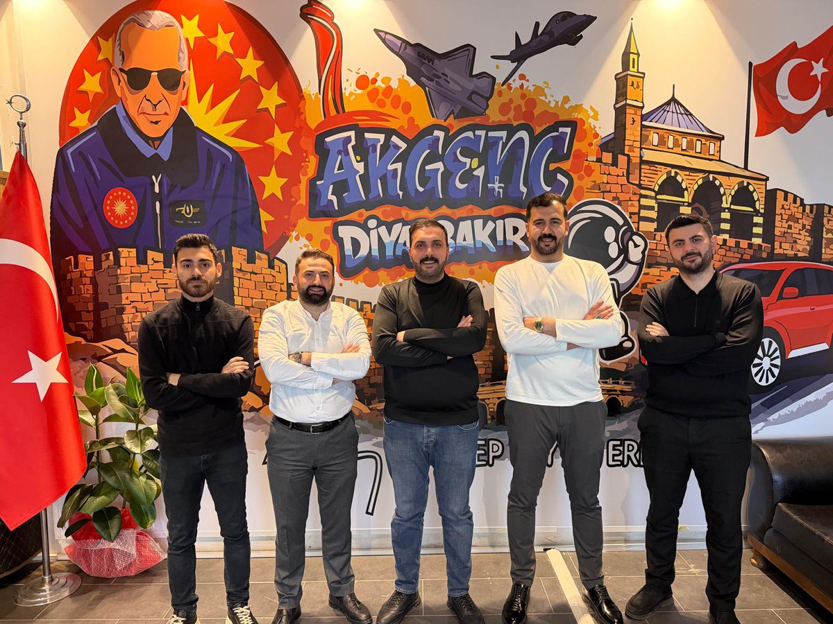 Yenişehir Gençlik Kolları Başkanlığı ve İl Başkan Yardımcılığı yapmış yol ve dava arkadaşımız Veysel Bağran bizleri ziyaret etti.  

Nazik ziyareti ve samimi sohbeti için kendisine teşekkür ediyoruz.