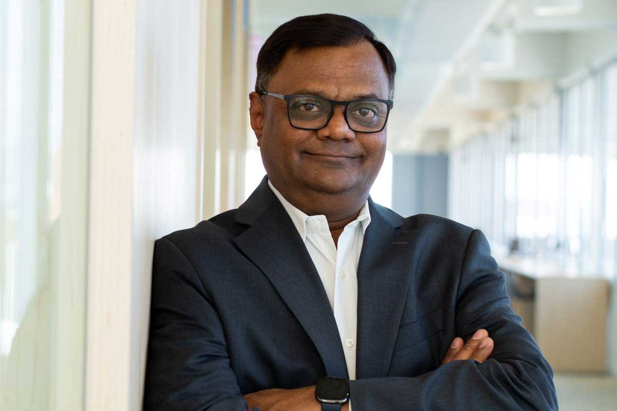 OhloneCollege's tweet image. 👏 Let's give a round of applause to Ohlone College Faculty Senate's Faculty of the Month, Shivakumar (Shiva) Mathapathi, part-time faculty member in #Engineering and #EngineeringTechnology! 

Learn more: bit.ly/4uBUtlA