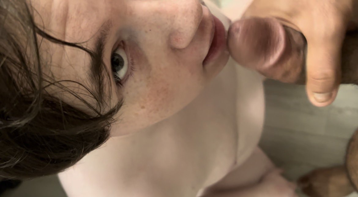 micro mark 🤏 tweet media