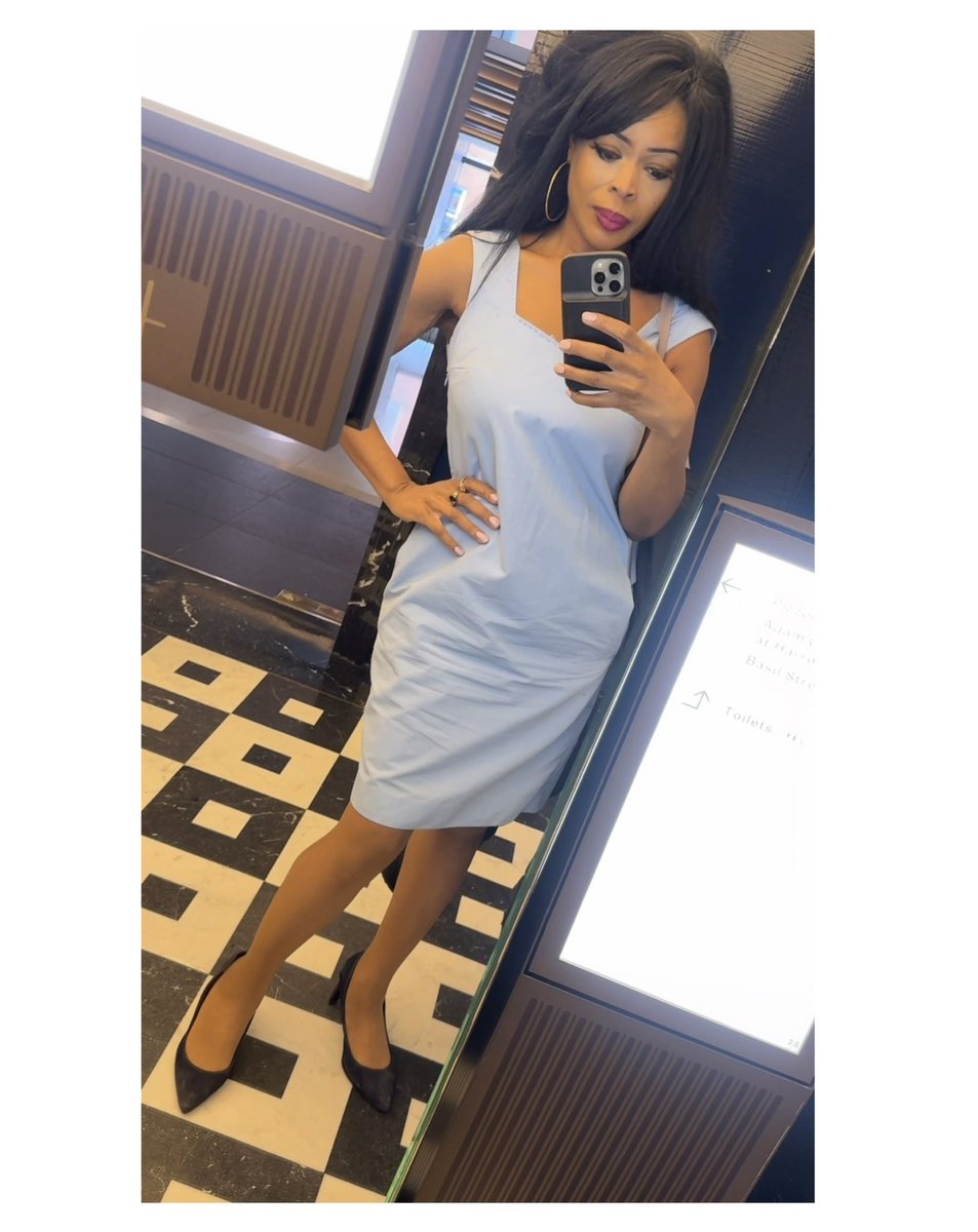 Naijella1986's tweet image. As of this morning I weigh 144lbs/10 stone 4lbs/65kg however I’m thinking is there a #WeightWatchers or #SlimmingWorld near me and do Weight Watchers even do sessions anymore? Would it be rude of me walking in to one of these as a size 8 to 10? I need to keep everything balanced.