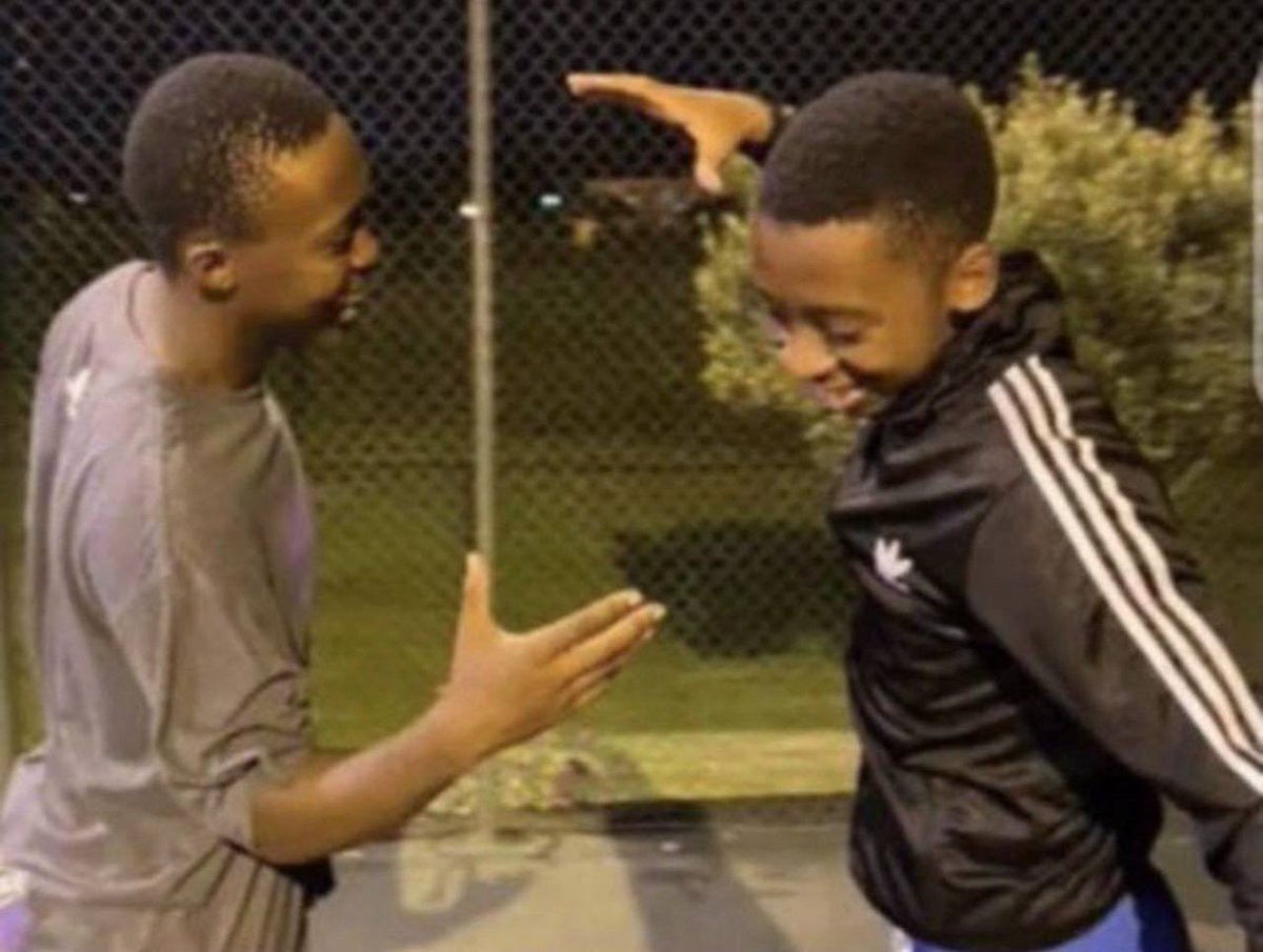 آلاء | مصممة جرافيك | مصورة UGC🎙️ tweet media