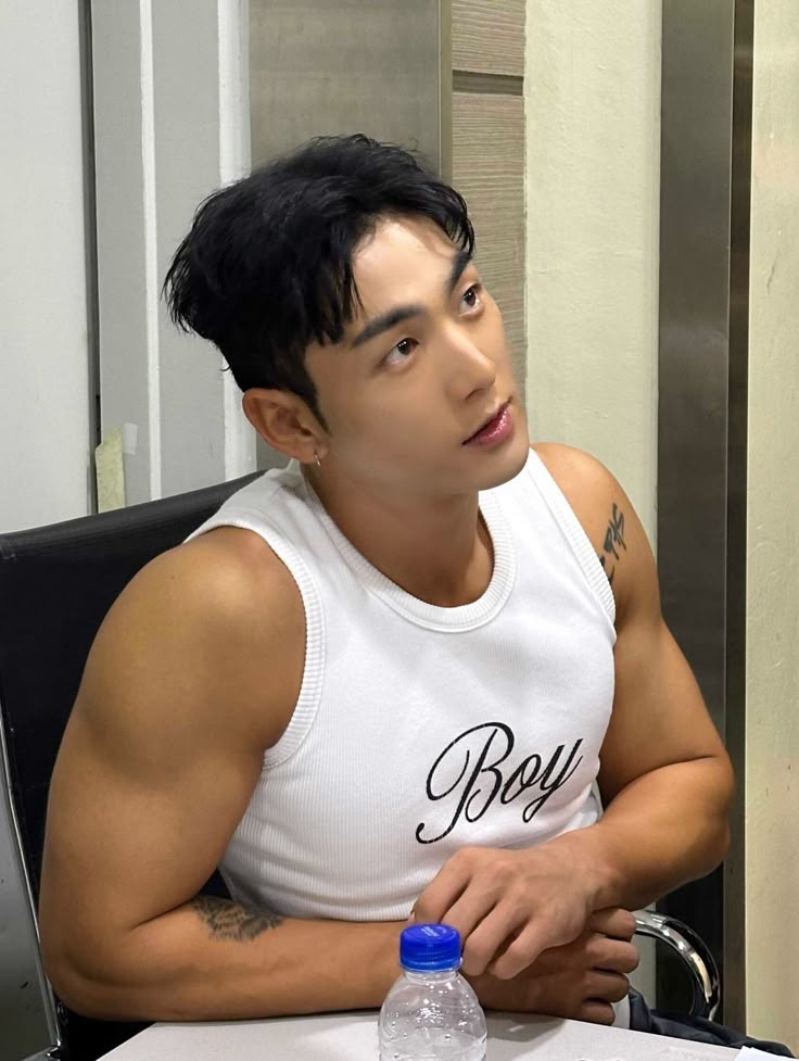 ▸ 𝙋𝙡𝙖𝙮 .ᐟ 𝘮𝘪𝘤𝘩𝘪。🐈 tweet media