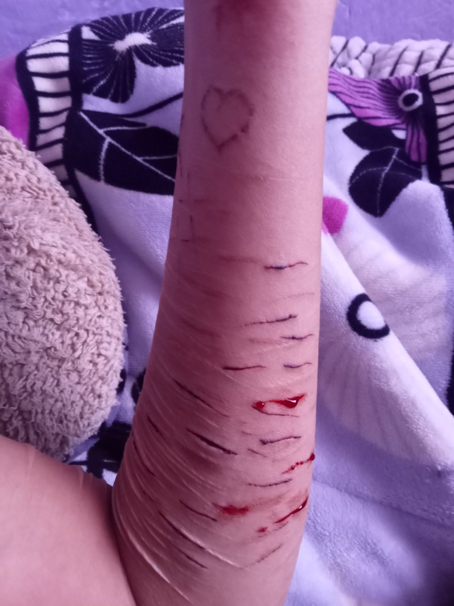 ⊱ ۫ ׅ 🍧 ꒰ 𝗆𝗂𝗆𝗂 ꒱⋆˚࿔ ૮꒰◞ ˕ ◟ ྀི꒱ა tweet media