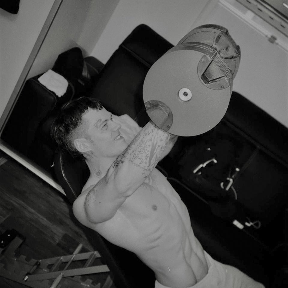 𝖘𝖊𝖙𝖍 . tweet media