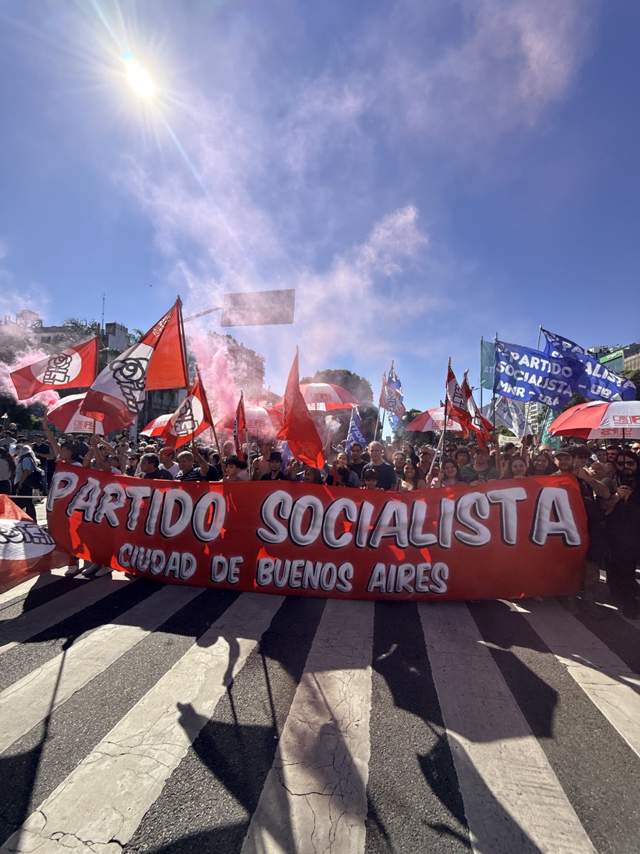 A 50 años del golpe cívico- militar, desde el Partido Socialista de la Ciudad decimos presente en esta marcha histórica donde nos une una consigna clara: #NuncaMás

#MemoriaVerdadyJusticia