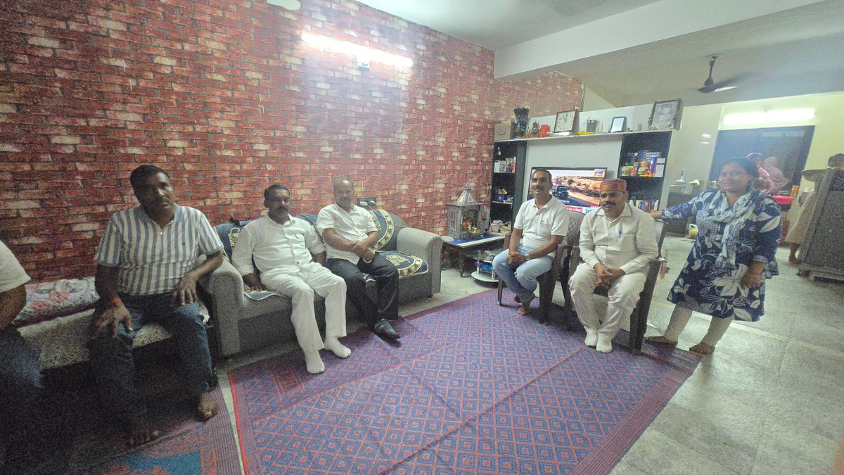 Dileep Kumar Vimal "जोन इंचार्ज बसपा,अयोध्या मंडल" tweet media