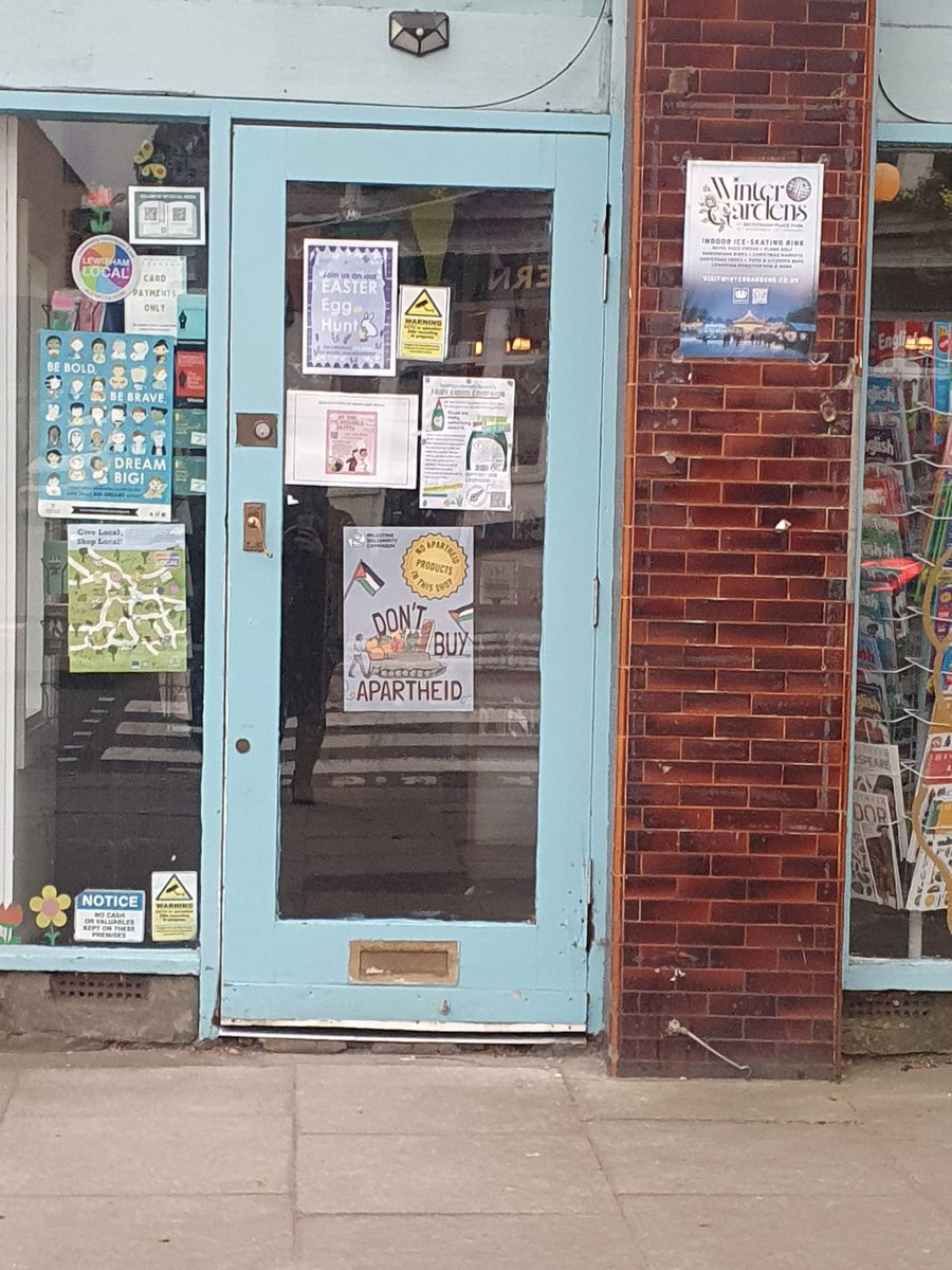 VictoriaParkBks's tweet photo. My memory of #childrenspublishing is of huge virtue-signalling, & policing of speech around race & gender.
However it appears that @moonlaneink thinks Jewish kids can cope with casual antisemitism with their #Gruffalo.
I am really shocked.
@HFreemanauthor @Telegraph @JewishChron https://t.co/LbYkaC5GaS