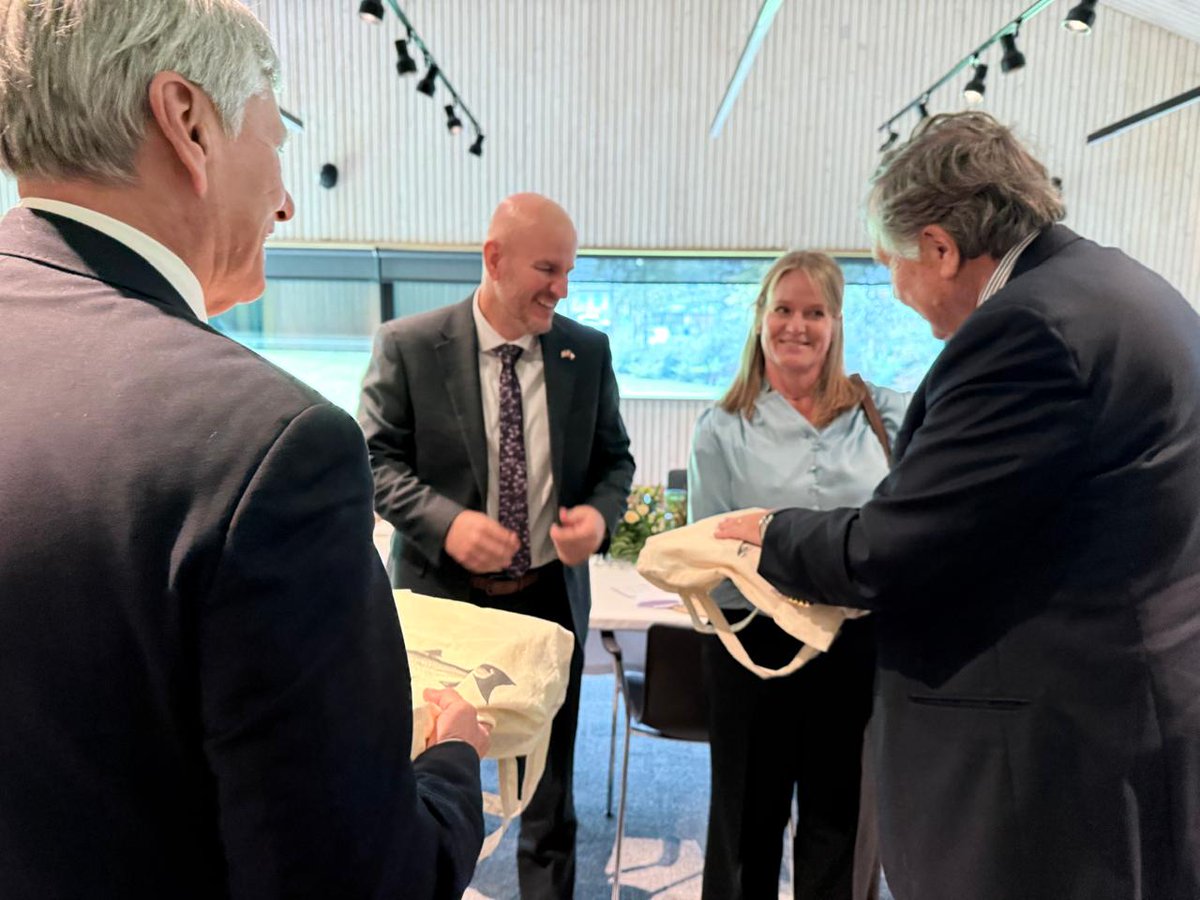 U.S. Ambassador to Chile tweet media