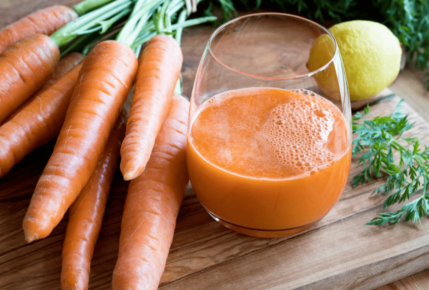YitziHidalgo's tweet photo. Organic Rainbow Carrots Test   Crunchy, sweet (no bitter aftertaste!), vibrant colors pop in salads. 100% organic, zero chemicals—great for kids’ snacks too! 9/10    #OrganicEats #CarrotReview https://t.co/SfMIXbU3A8