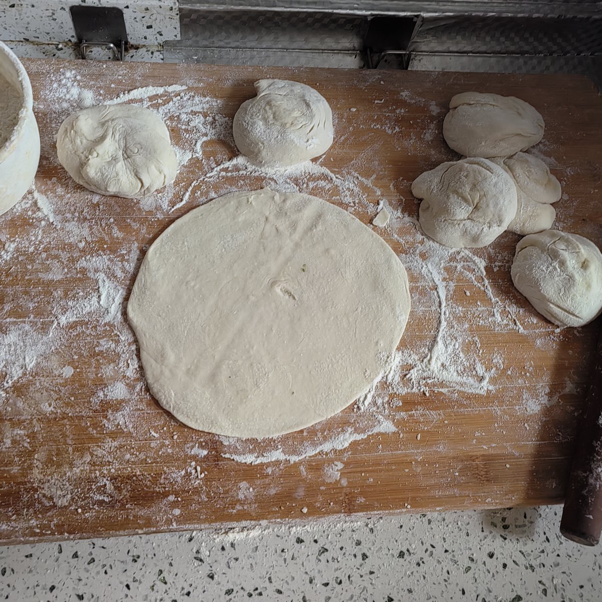 bigarod93's tweet image. Bake u0026 Smile!  Mixed buttery dough, sprinkled with love, baked to golden perfection. First bite = pure joy. #HomeBakingMagic