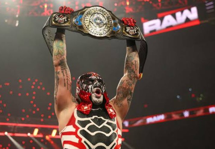 Chris ⚡ tweet media