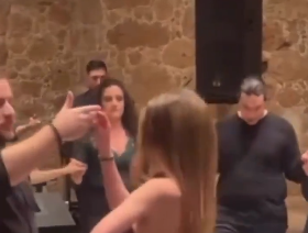 Simulated Steve tweet media