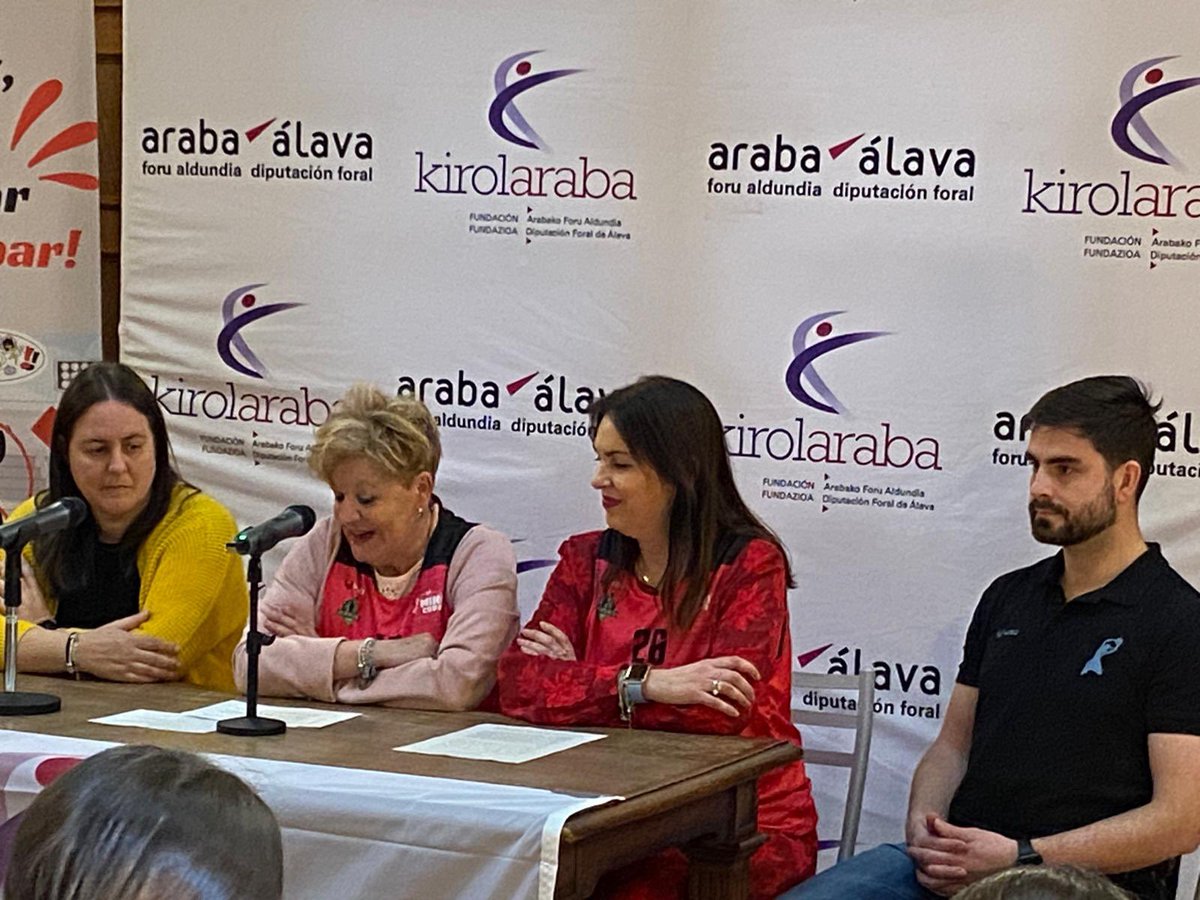 Ana del Val tweet media