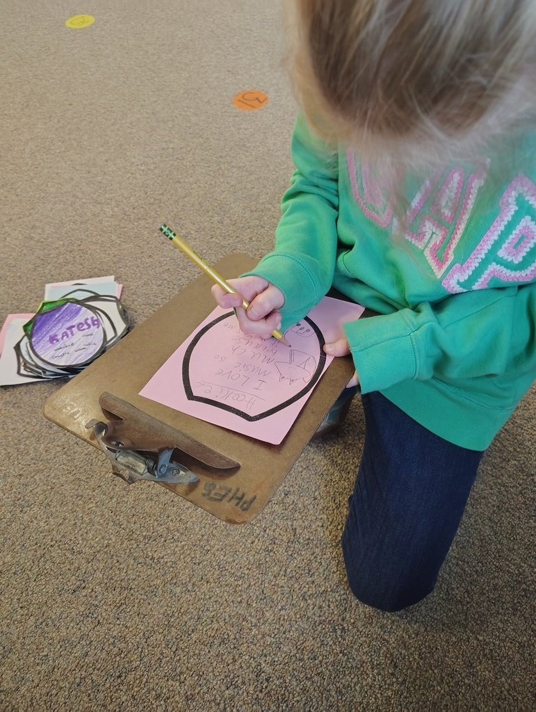 Pershing Hill Elementary tweet media