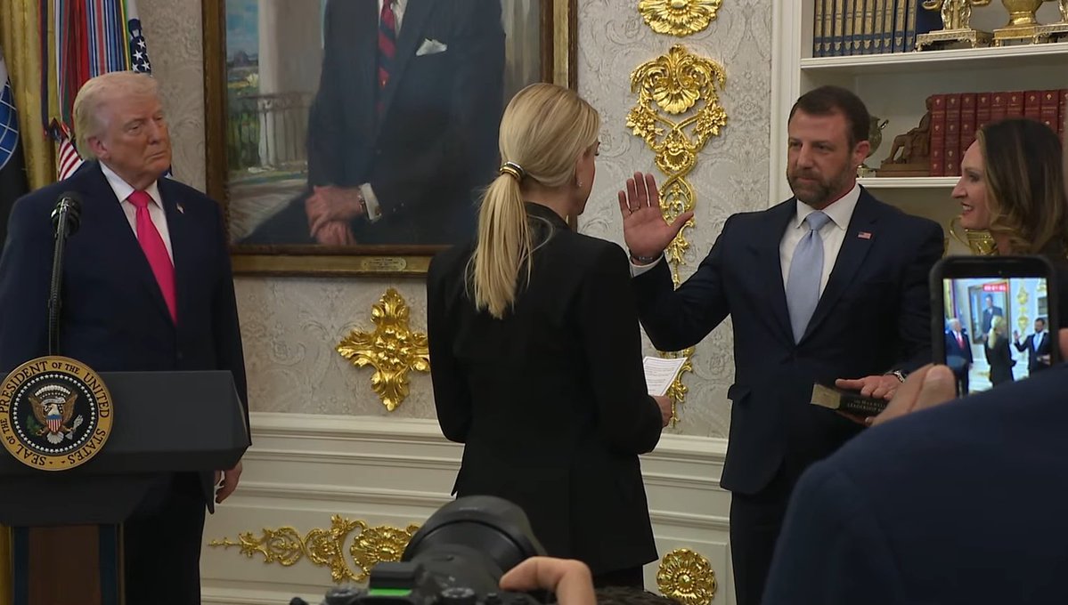 Whale Psychiatrist ™️ tweet media