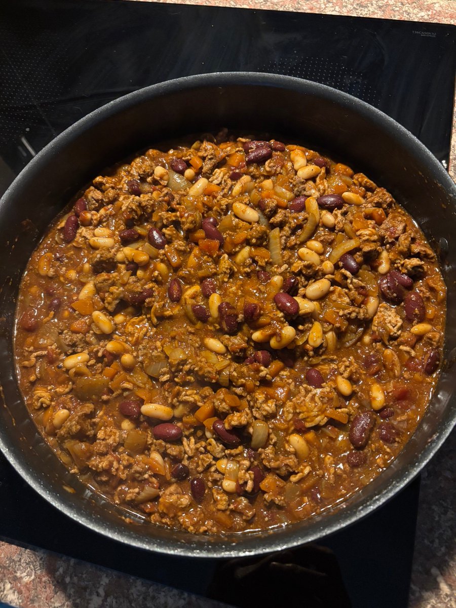 Bobbybollocks MP tweet media