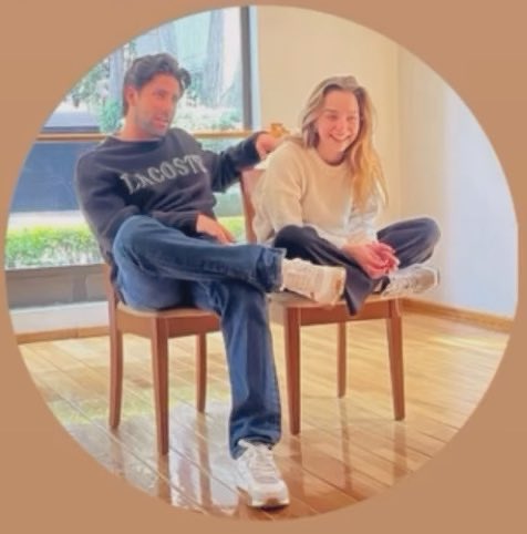 tres años esperando un proyecto nuevo de ellos juntos y justo tenía que ser #SieteVecesAdiós la obra que los unió primero después de MS 🥹💕
#RegresanLosValteo como EL Y ELLA ✨