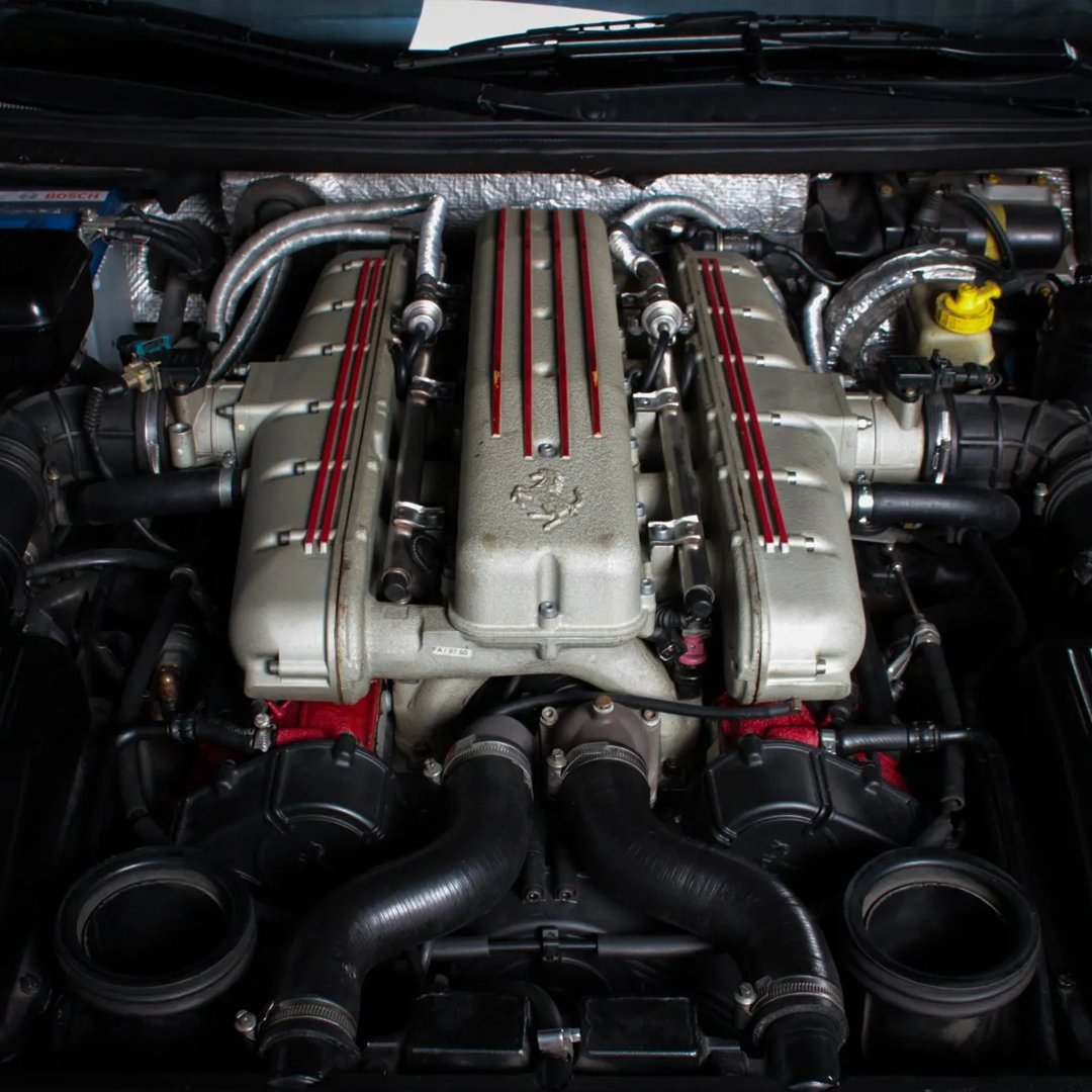 Bringatrailer's tweet image. This 1998 Ferrari 550 Maranello left the factory finished in Argento Nurburgring over Nero leather specified with a 5.5-liter F133A V12 linked to a six-speed manual transaxle and a limited-slip rear differential. Showing 70k Kilometers, it's listed now in Sneek, Netherlands, on