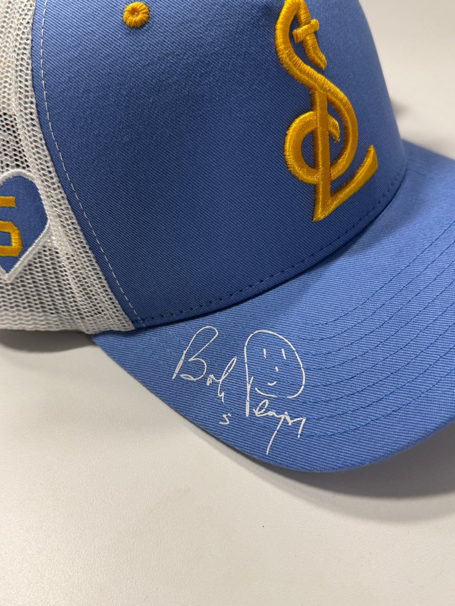 StLouisBlues's tweet photo. Celebrating Bobby's legacy 💙

Hats and pins from the new commemorative collection from @STL_Authentics will be available online and at Tuesday's game in the team store. A portion of proceeds will benefit @bluesalumni. https://t.co/2CsrfVehWL https://t.co/w0WsyoxgSH
