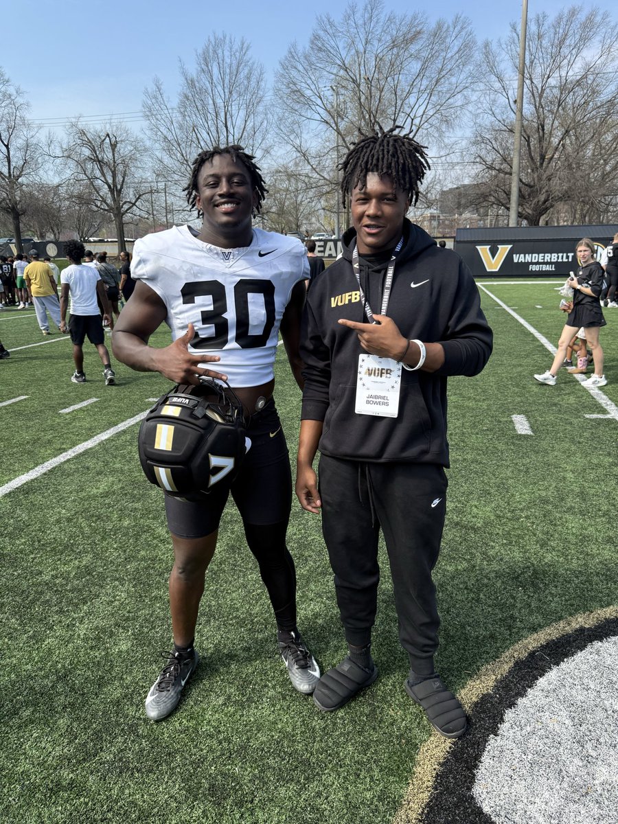 𝓙𝓪𝓲🩸 tweet media