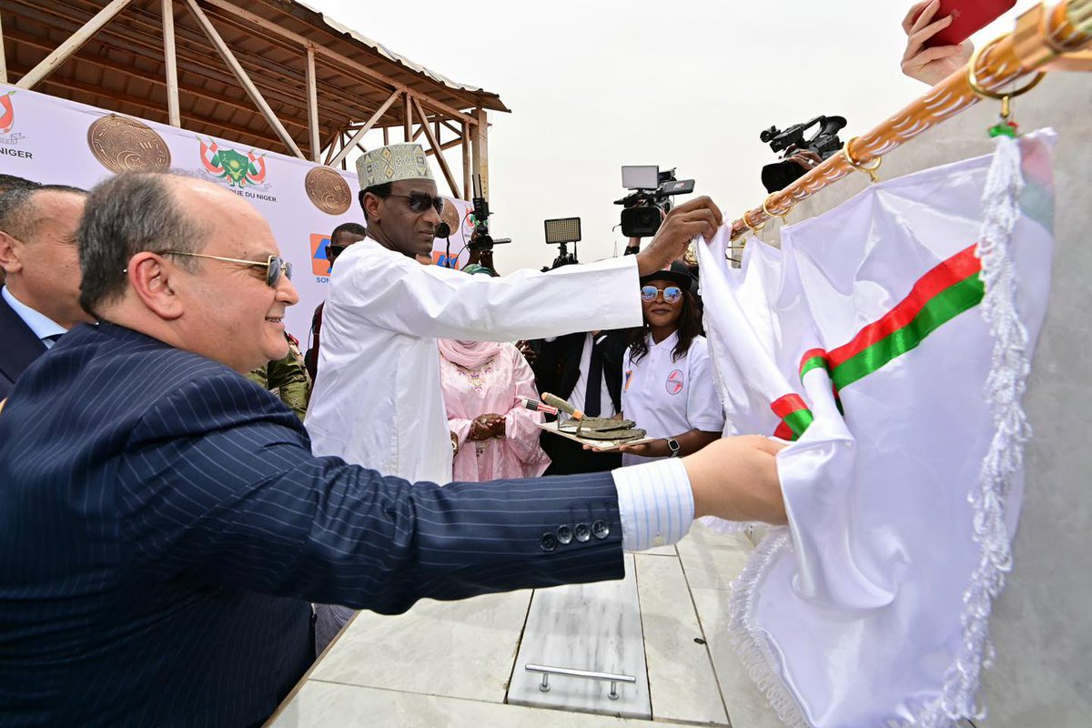 L'ACCENT tweet media