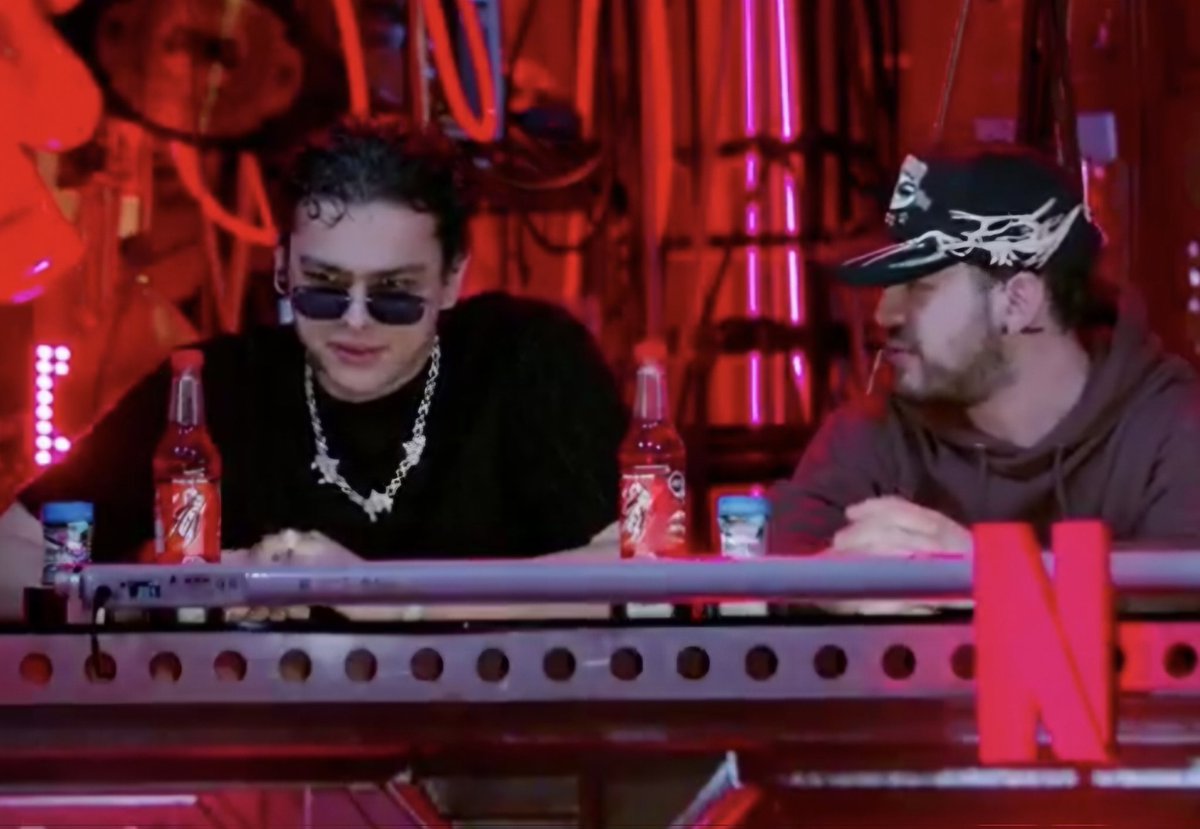 Alejandro tweet media