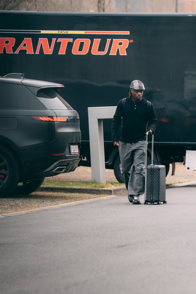 Jeremy Doku tweet media