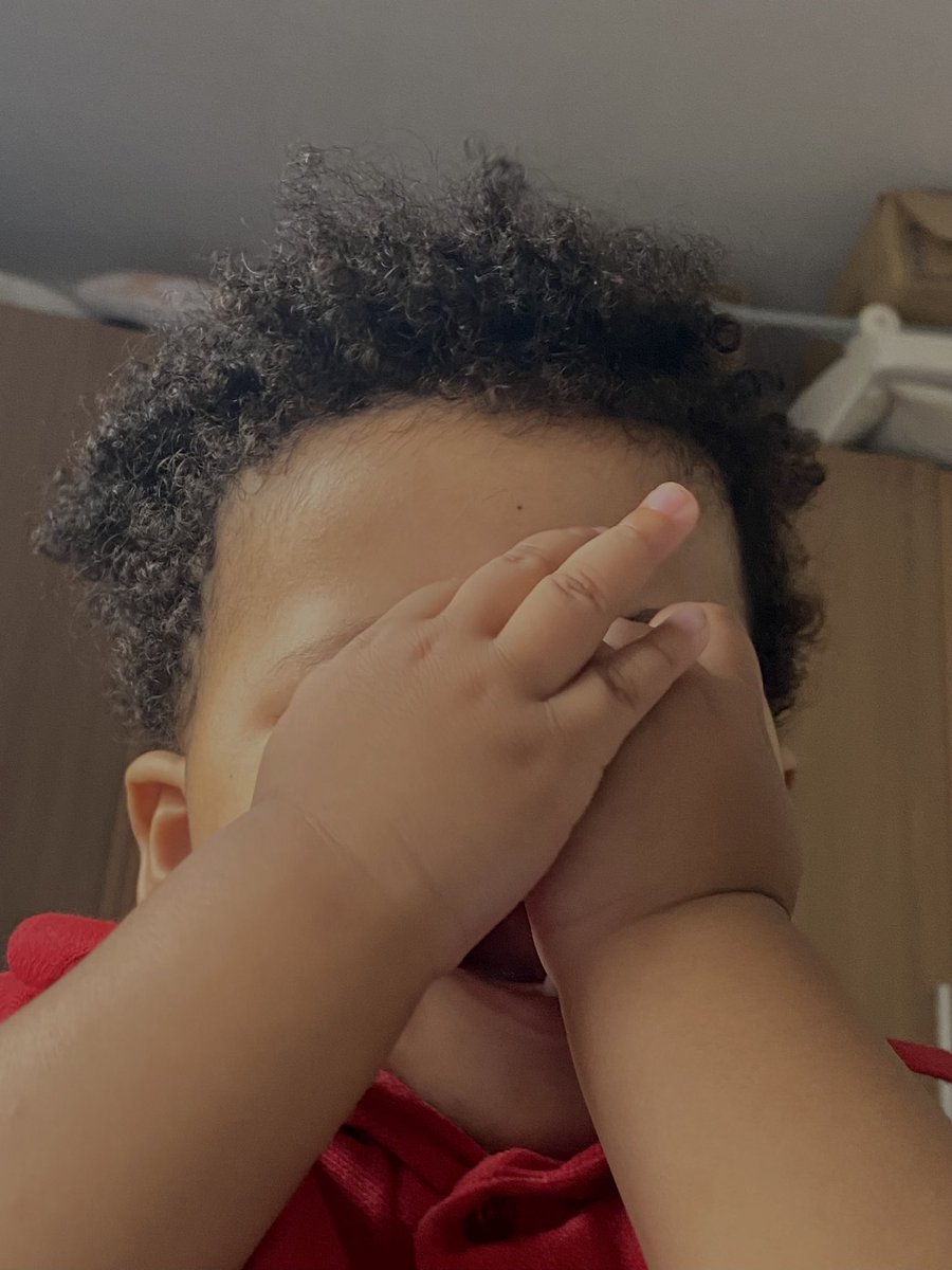 trisquiat's tweet photo. gente, o meu filho 🥹 https://t.co/dz1sVCnu9L