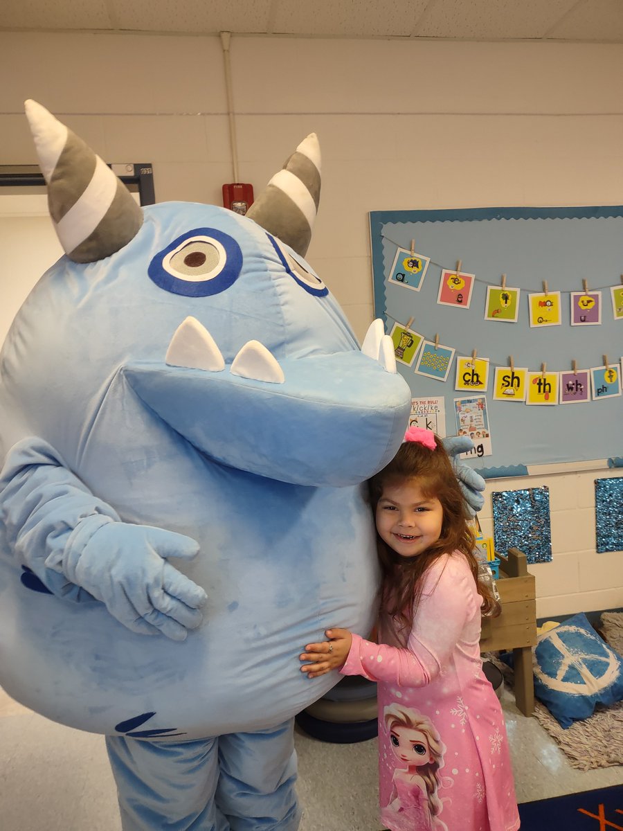 Holley Schools tweet media