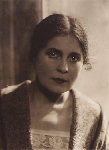 آنسة شـهد/ آريا tweet media