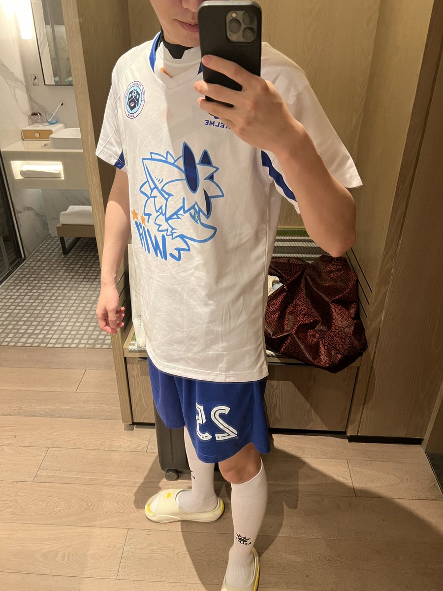 禁区狐 tweet media