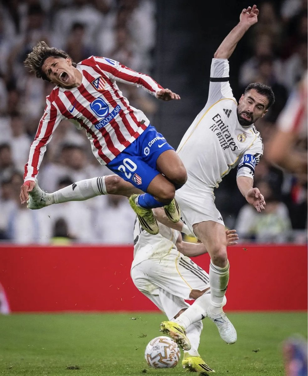 𝖤𝖫 𝖯𝖱𝖤𝖲𝖨𝖣𝖤𝖭𝖳 tweet media