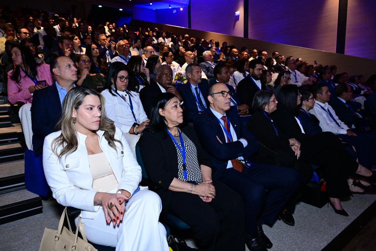 Leonel Fernández tweet media