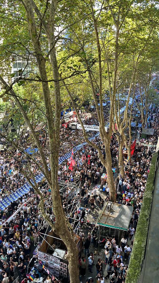 agustana tweet media