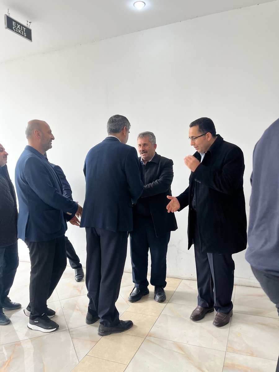 İlçemiz iş insanlarından Bülent AYDIN beyefendi'nin amcasının taziyesine katıldık. Merhuma Allah'tan rahmet Bülent AYDIN'a ailesine ve yakınlarına başsağlığı diliyorum.
