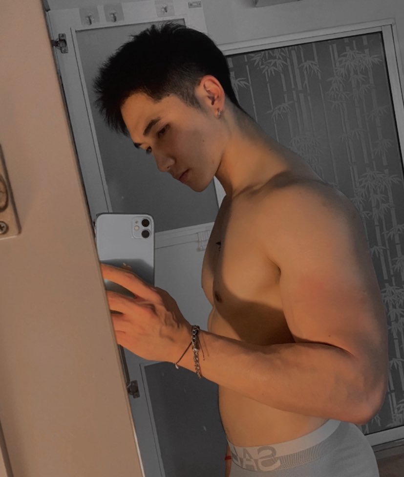 ฟลุ๊ค FLUK tweet media