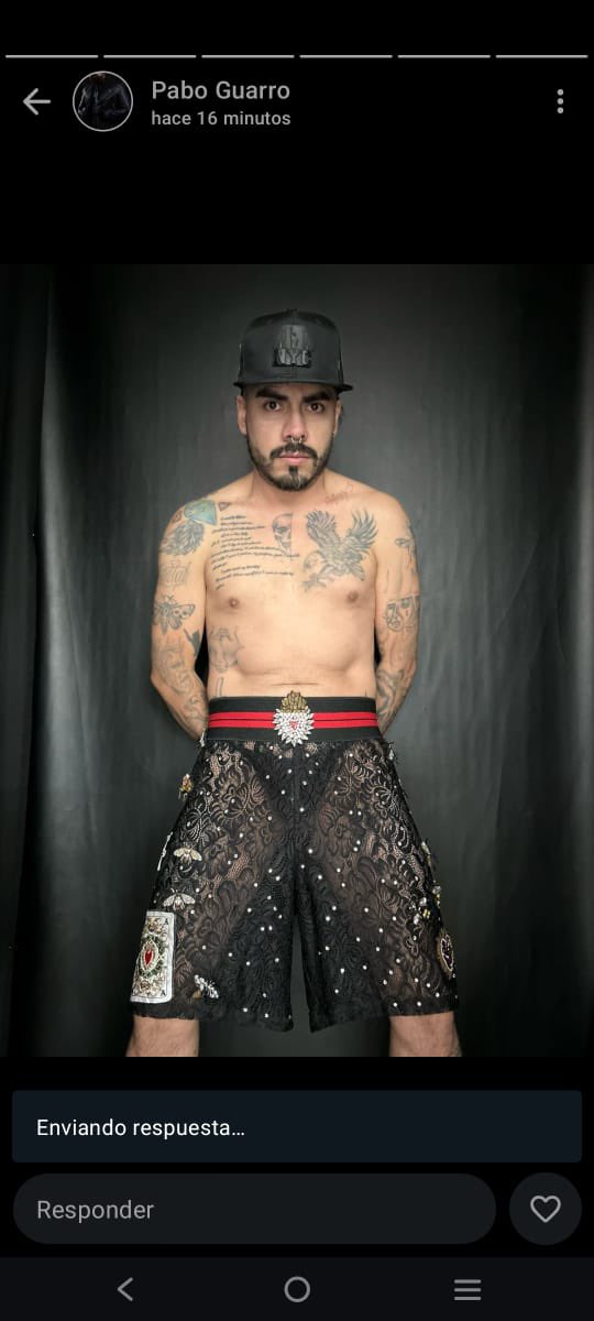 Guarro.Black tweet media