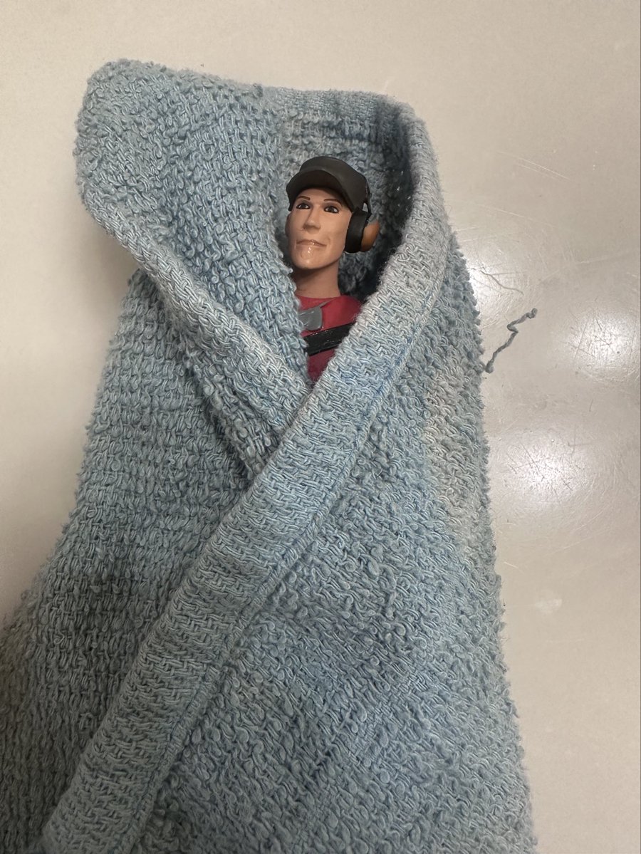 Ray ⚰️ (Insane Scout TF2 Fangirl) tweet media