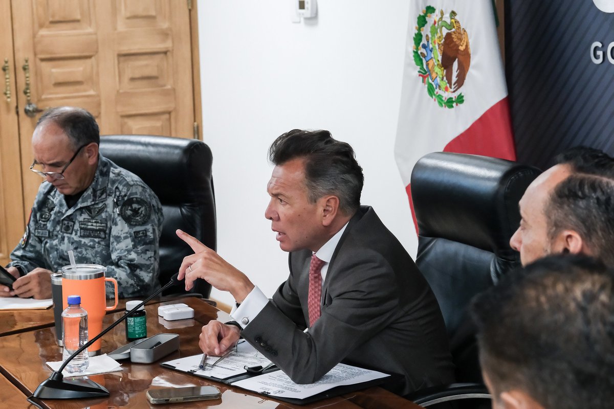 Alberto Esquer tweet media