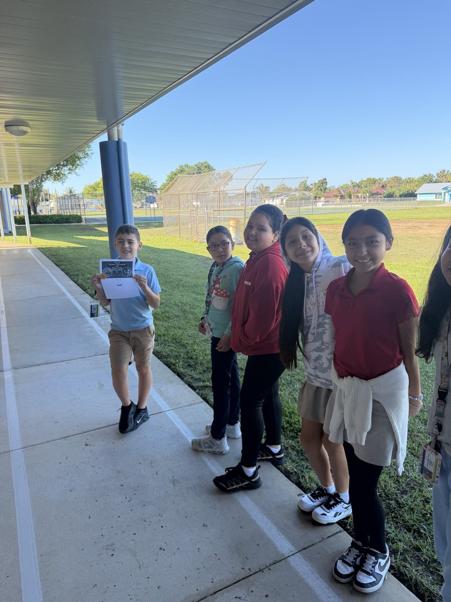 Miss. Roman tweet media