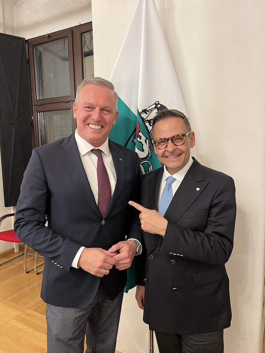 Gerald Grosz tweet media