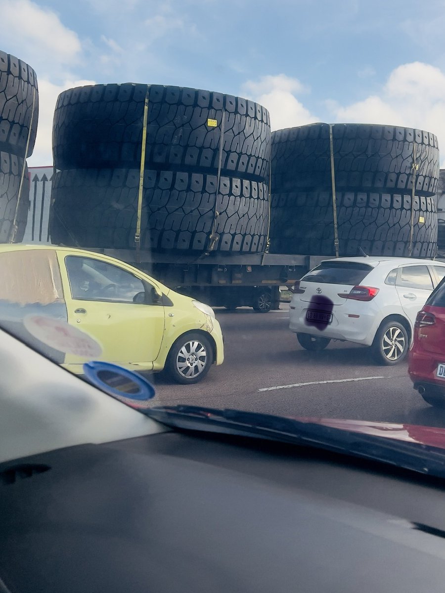 Never look back, Nothing ever changes there tweet media